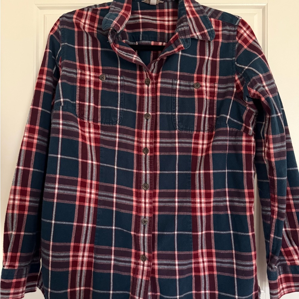 Duluth Trading Co Women's Plaid Button Down Shirt - Red and Blue